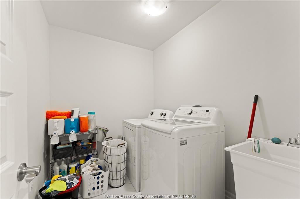 735 Brownstone Road, Lakeshore, ON