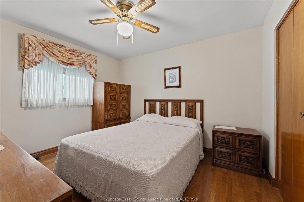 1663 Elsmere, Windsor, ON