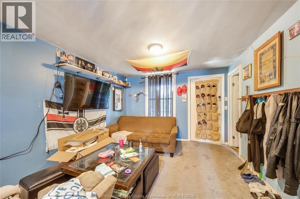 1066 Hickory, Windsor, ON
