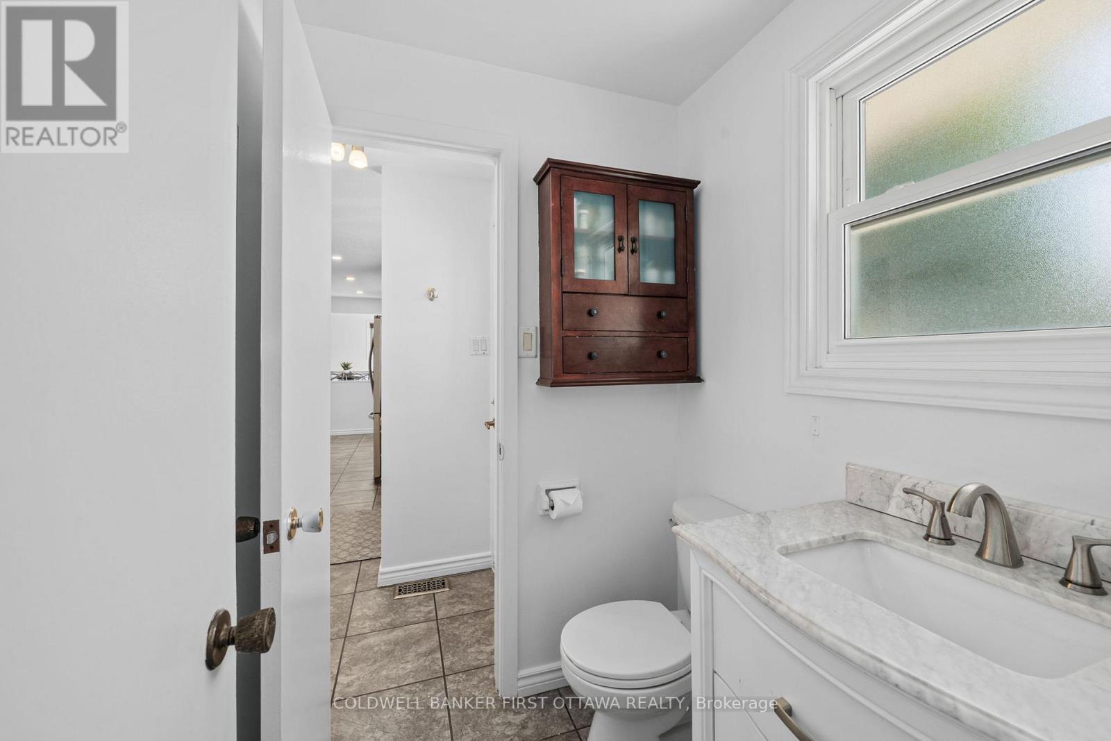 2 pc ensuite with access off back entrance door. - 12 Bradgate Drive, Ottawa, ON