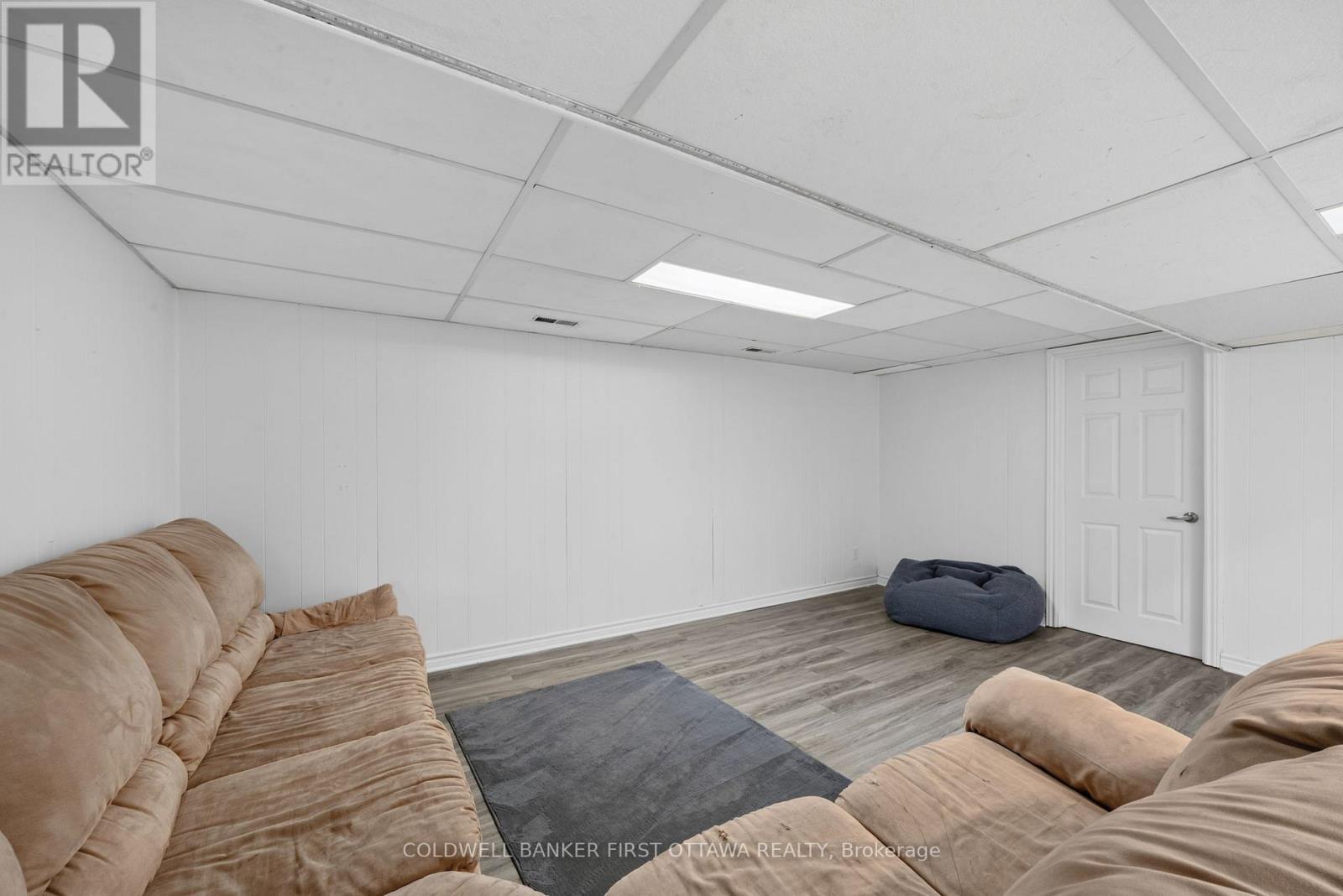 Includes a walk-in utility room w tons of storage. - 12 Bradgate Drive, Ottawa, ON