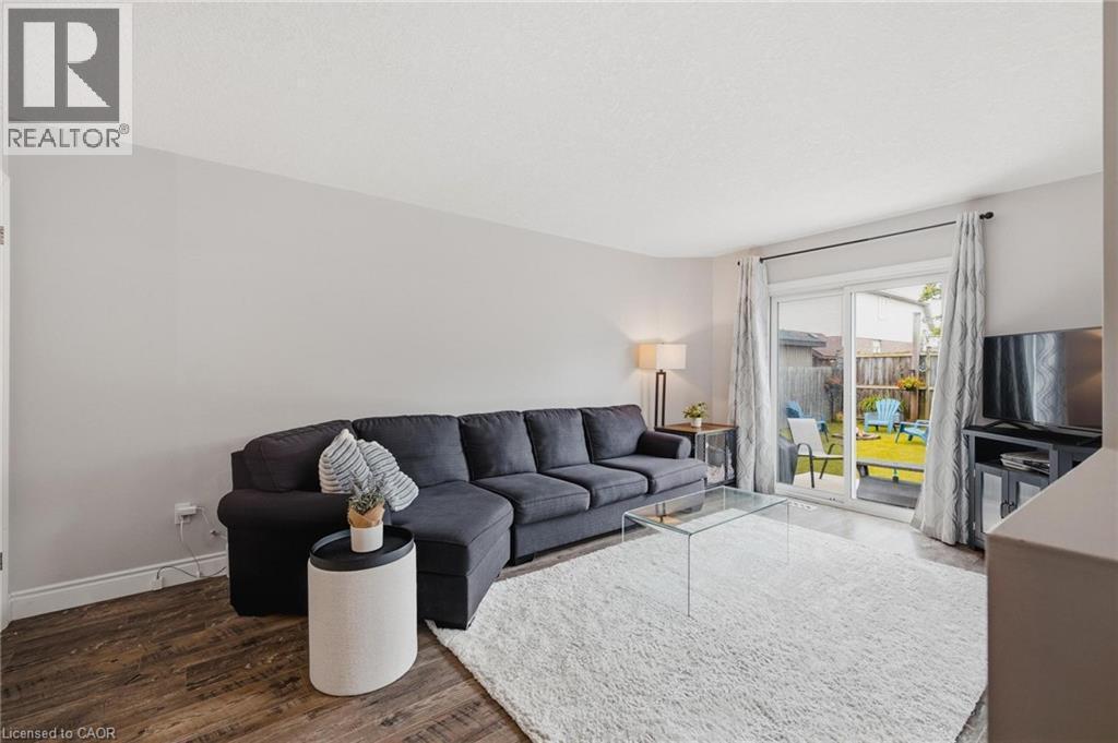 31 Parkside Street, Drayton, ON