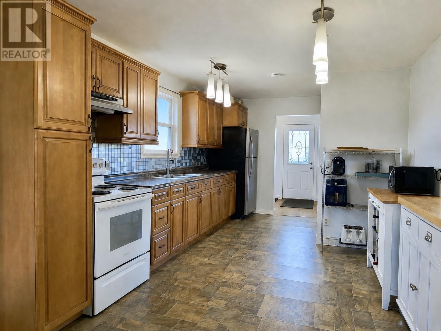 80 Farm Road, Deep Bight, NL