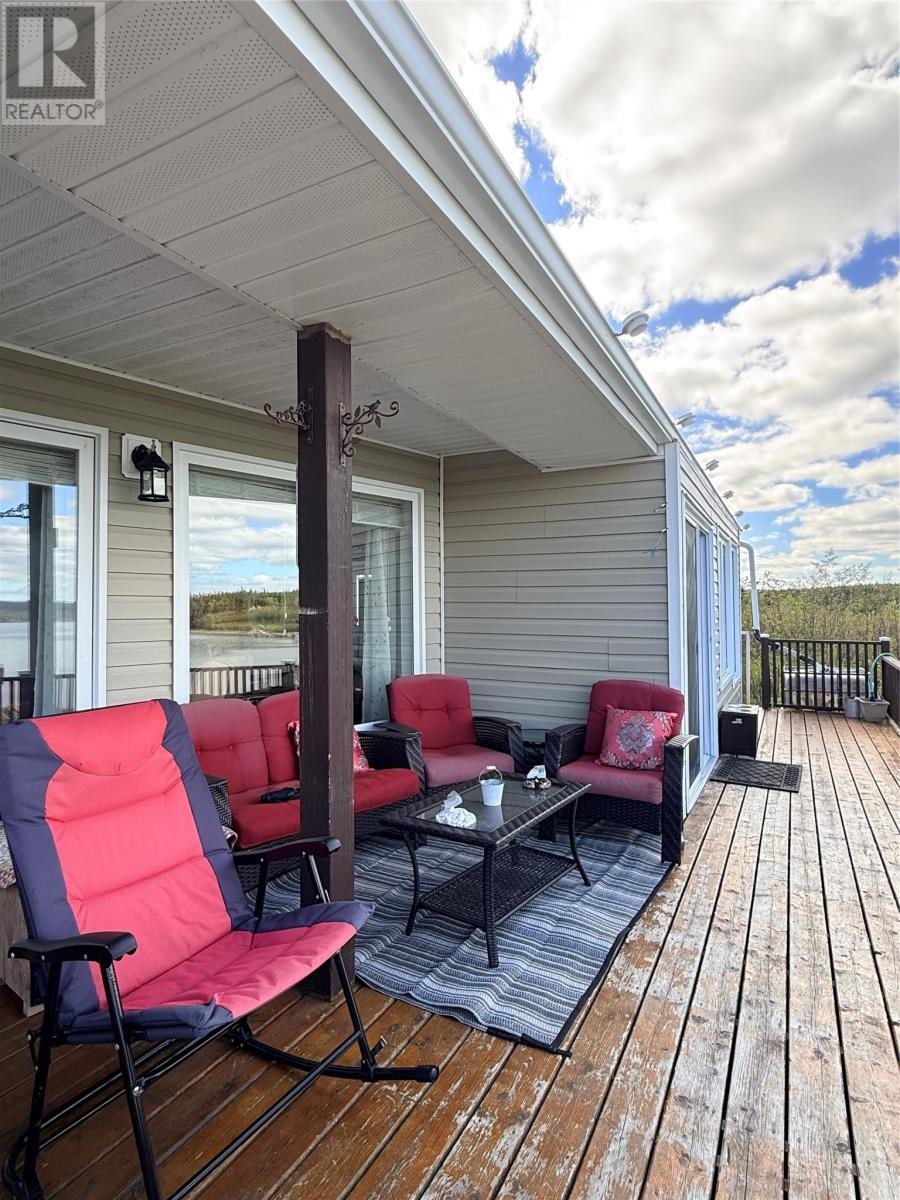 Covered Deck - 321 Main Road, Snooks Harbour, NL