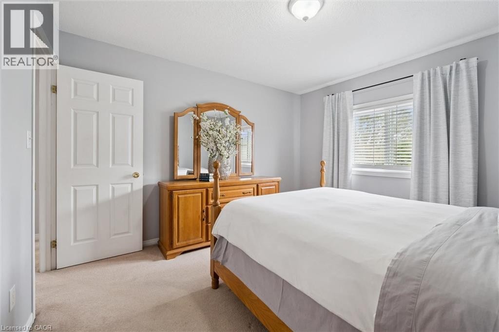 127 Everglade Crescent, Kitchener, ON