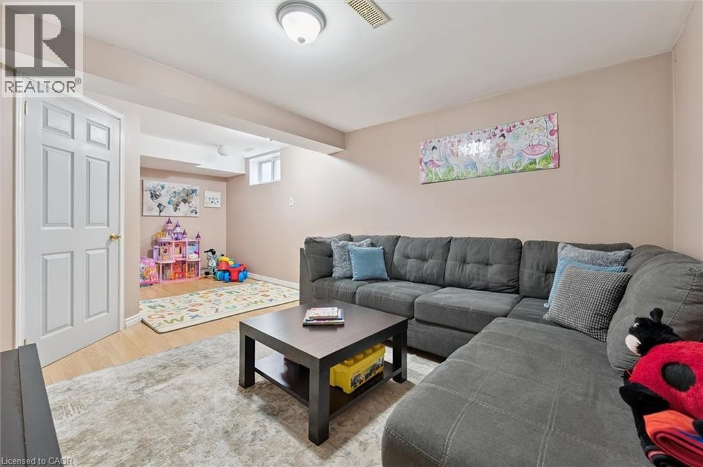 127 Everglade Crescent, Kitchener, ON