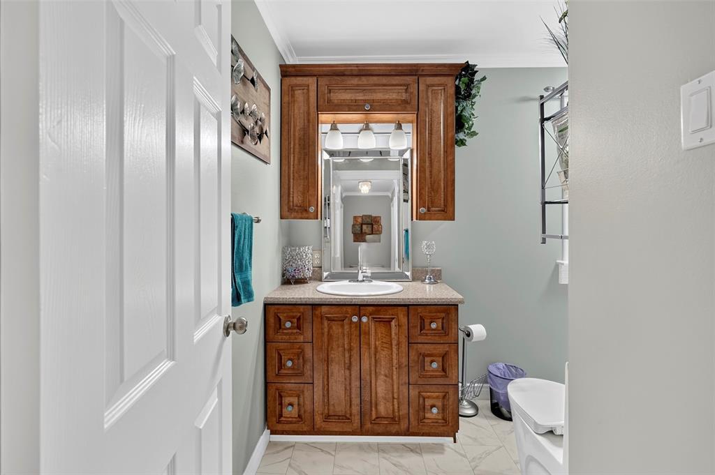 35 Crossroads Road, Carbonear, NL - Indoor Photo Showing Bathroom