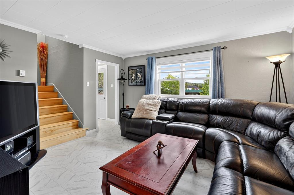 35 Crossroads Road, Carbonear, NL - Indoor Photo Showing Living Room