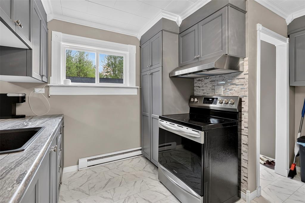 35 Crossroads Road, Carbonear, NL - Indoor Photo Showing Kitchen
