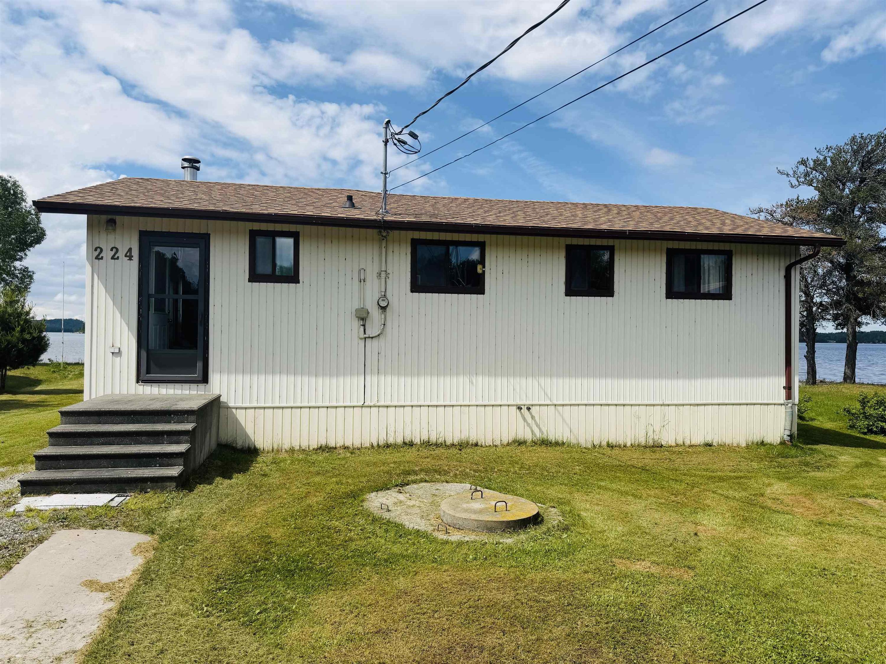224 Lakeshore Drive, Ignace, ON
