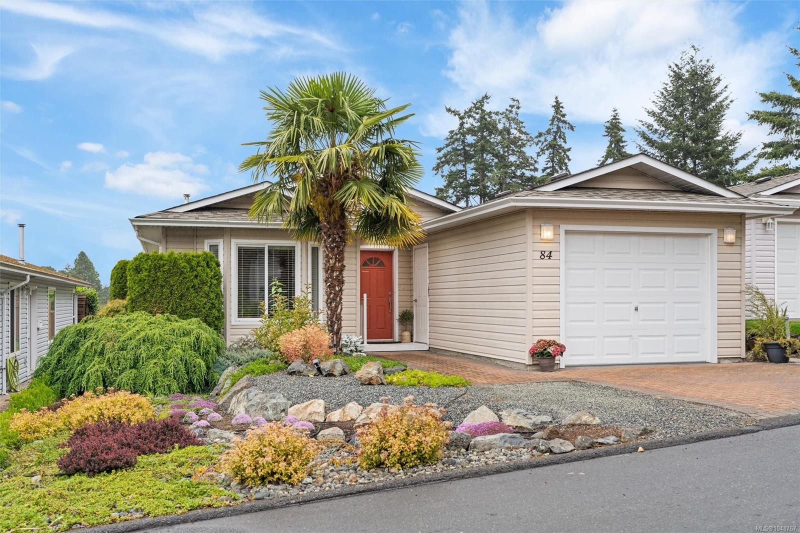 84 Wolf Lane, View Royal, BC