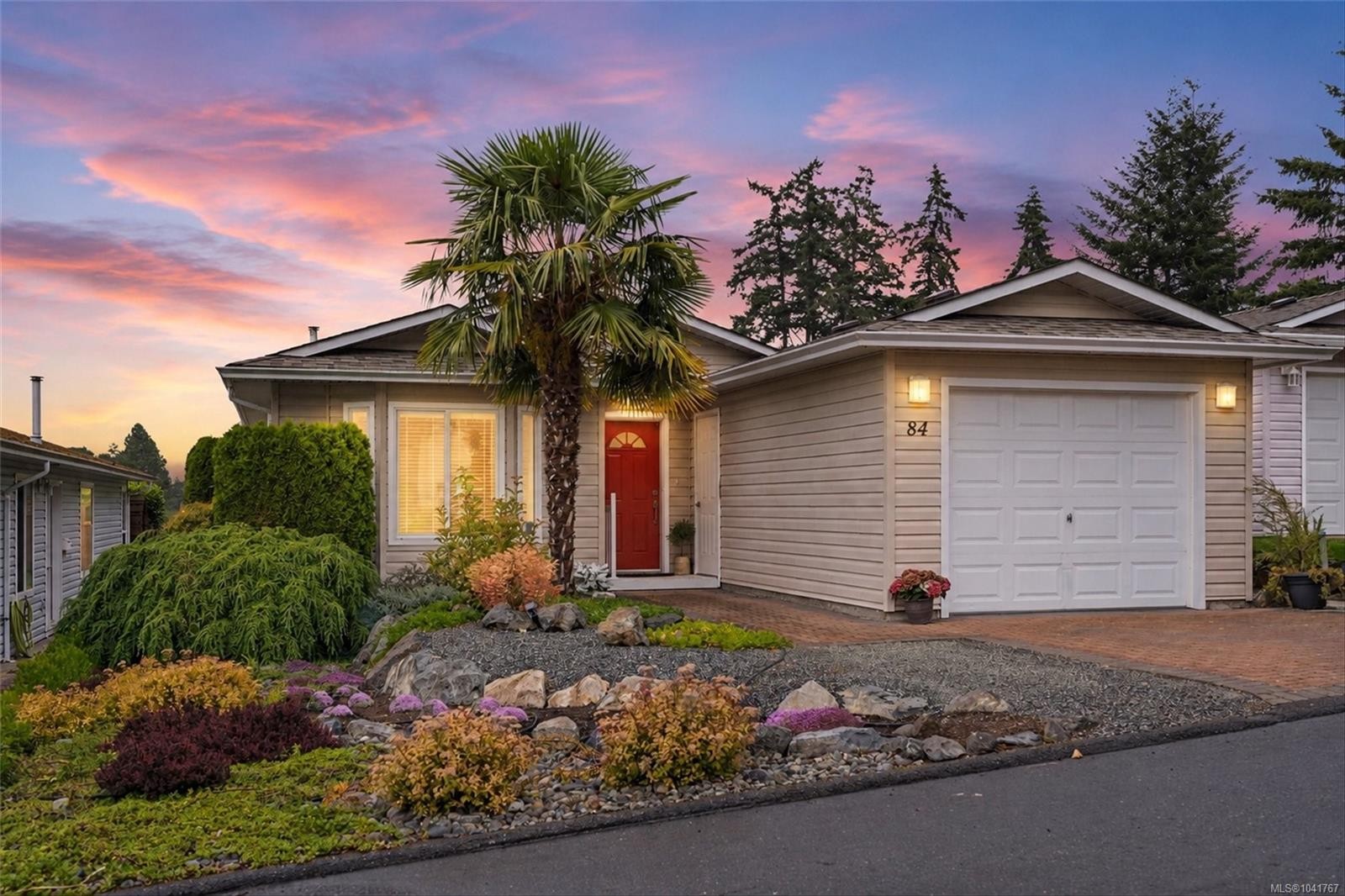 84 Wolf Lane, View Royal, BC