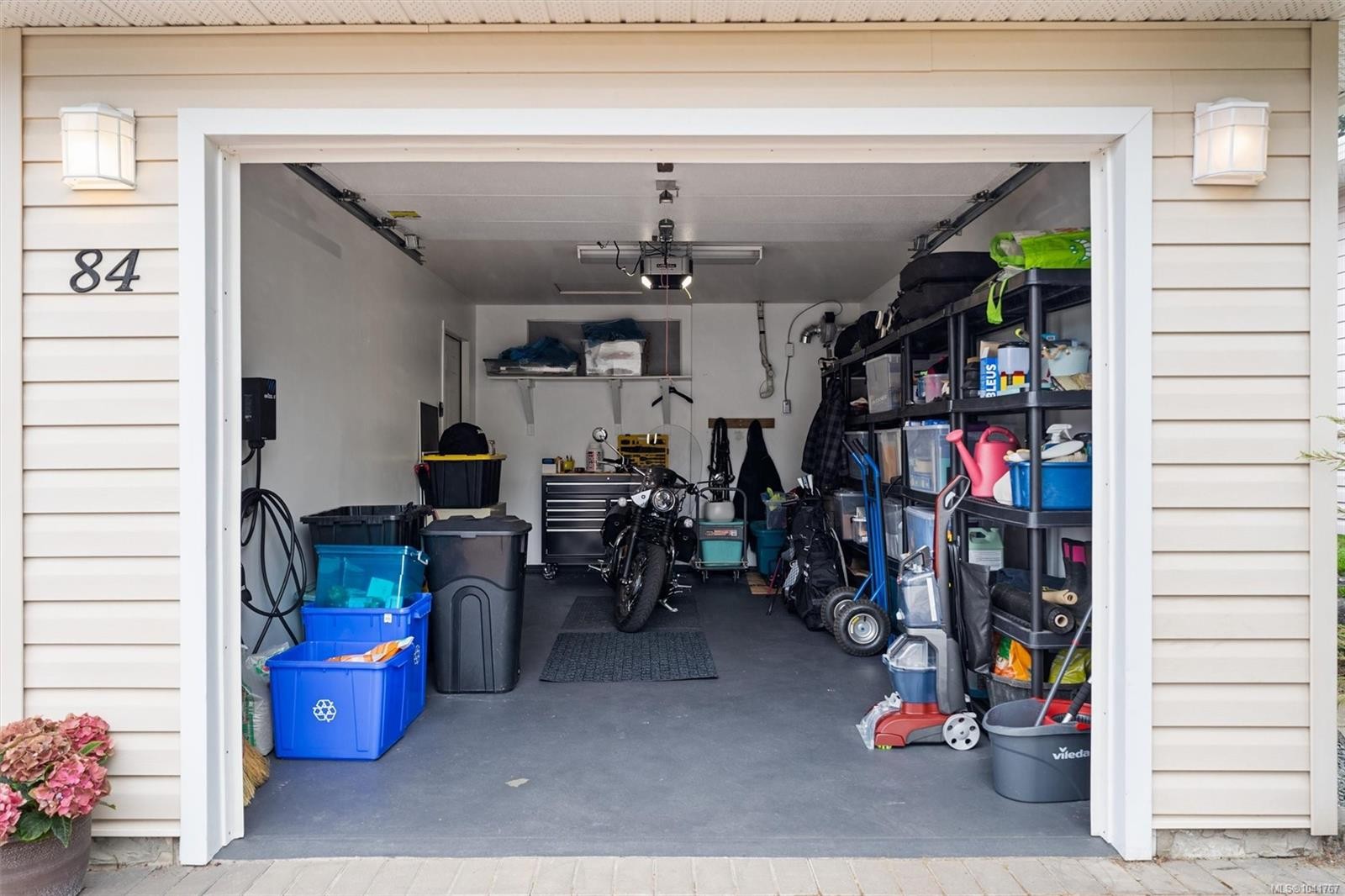 84 Wolf Lane, View Royal, BC