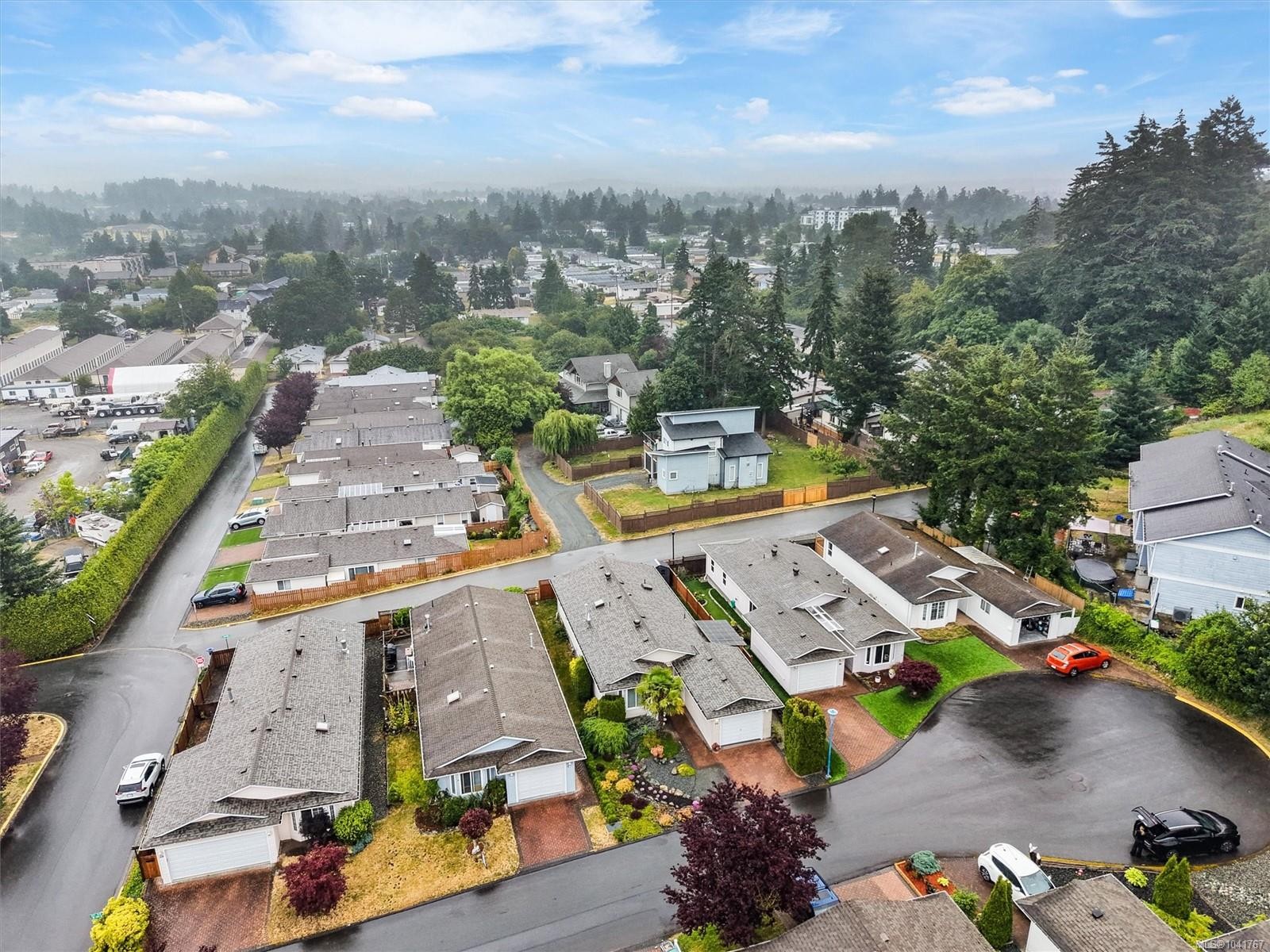84 Wolf Lane, View Royal, BC