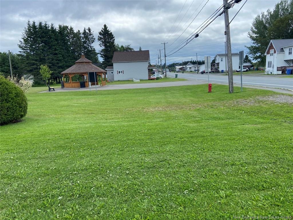209 Principale St, Sainte-Anne-De-Madawaska, NB