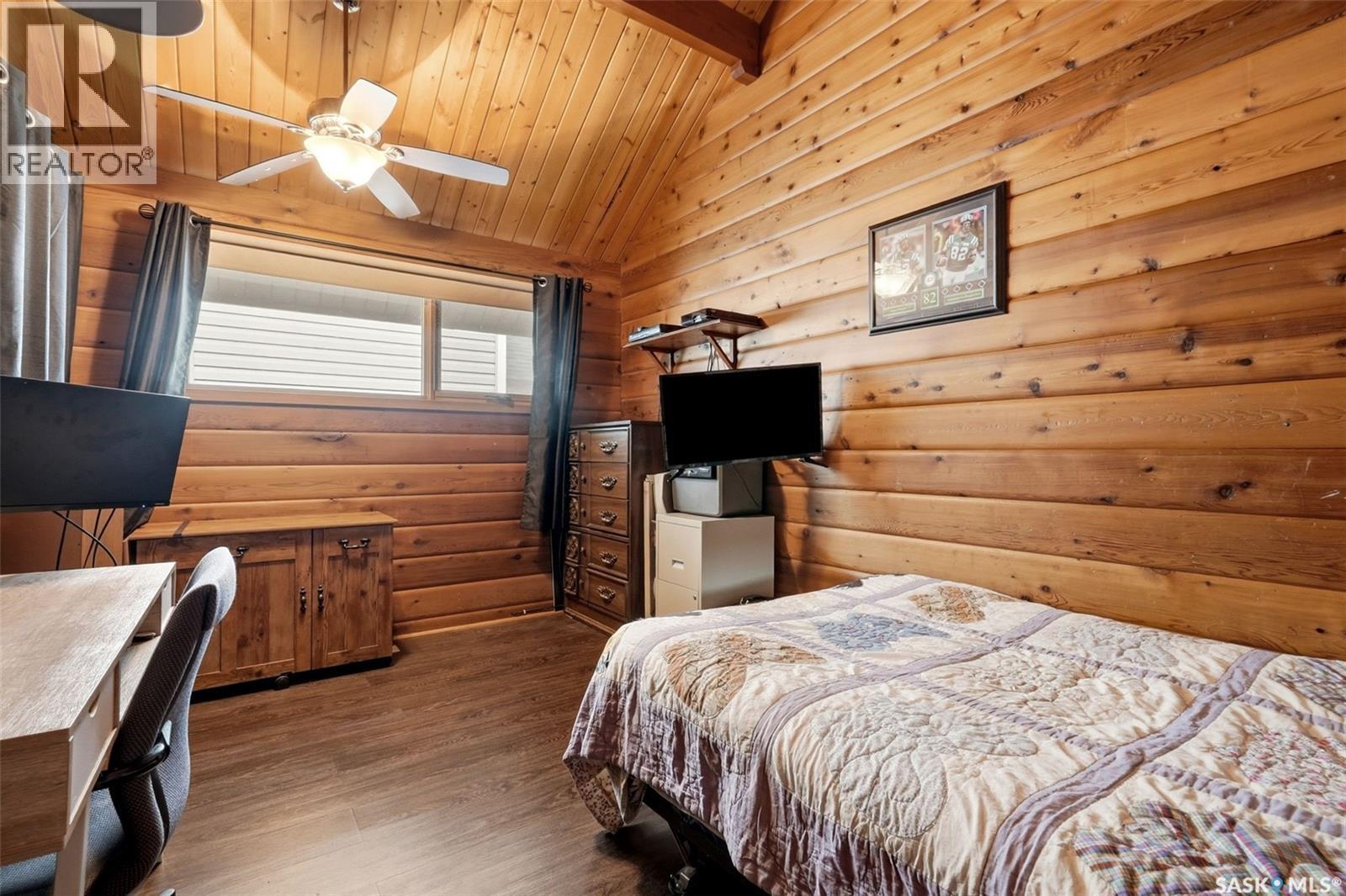 1202 Catley Bay N, Regina, SK