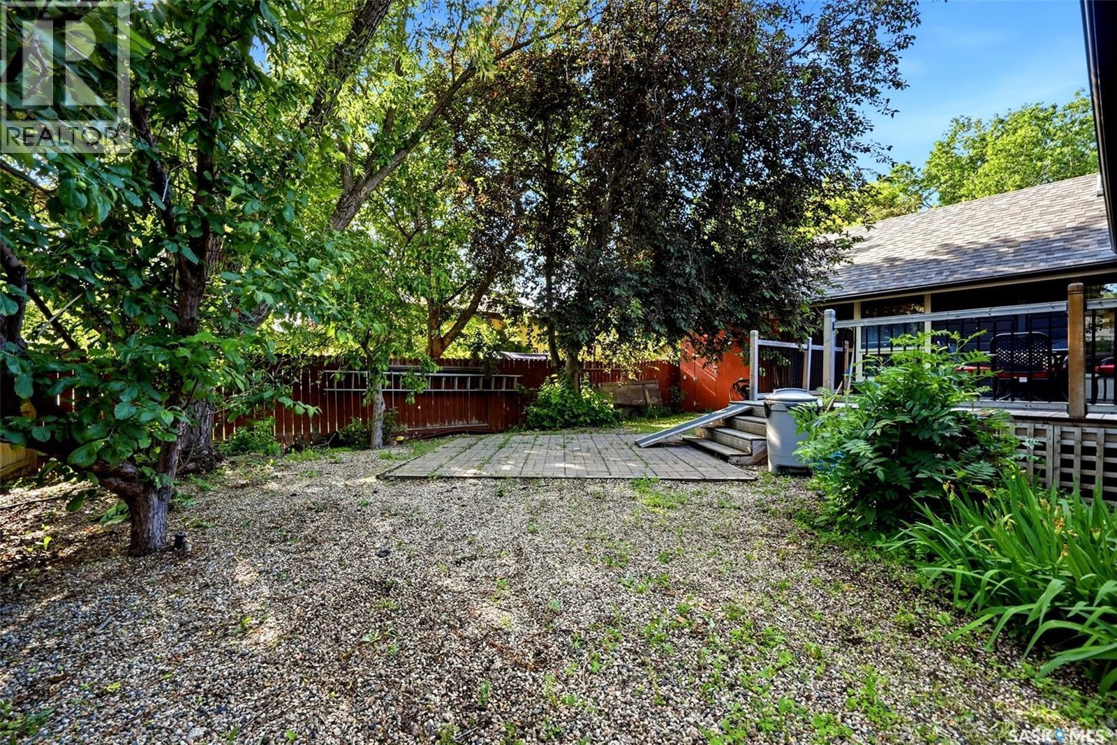 1202 Catley Bay N, Regina, SK