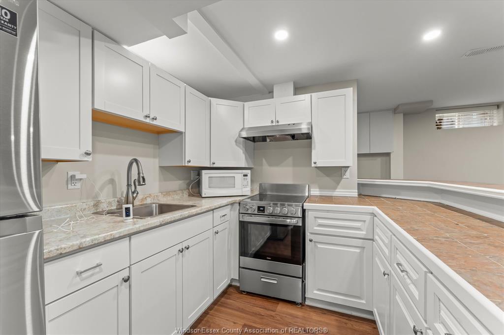 Lower Unit-4531 Pleasant Place, Windsor, ON