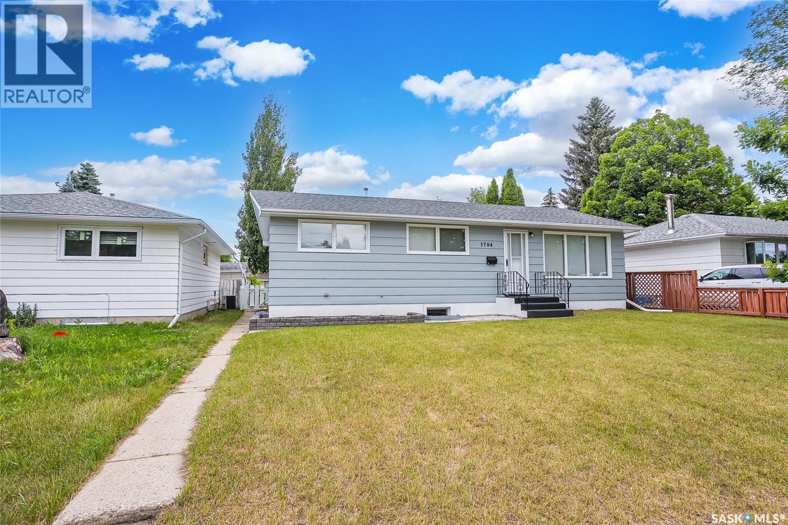 S 1704 Preston Avenue S, Saskatoon, SK