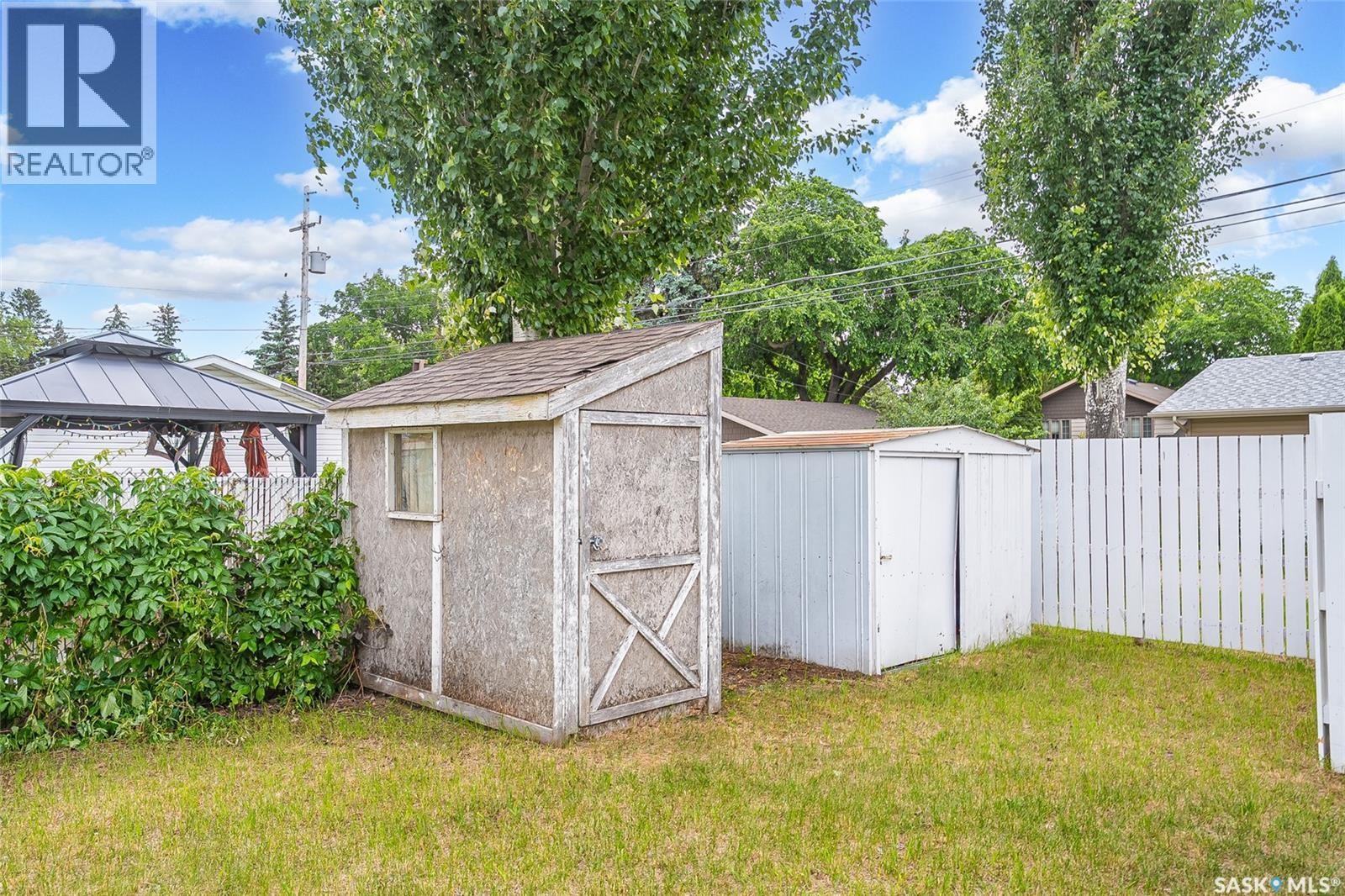 S 1704 Preston Avenue S, Saskatoon, SK