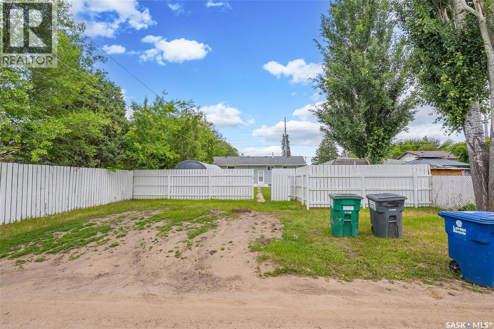 S 1704 Preston Avenue S, Saskatoon, SK
