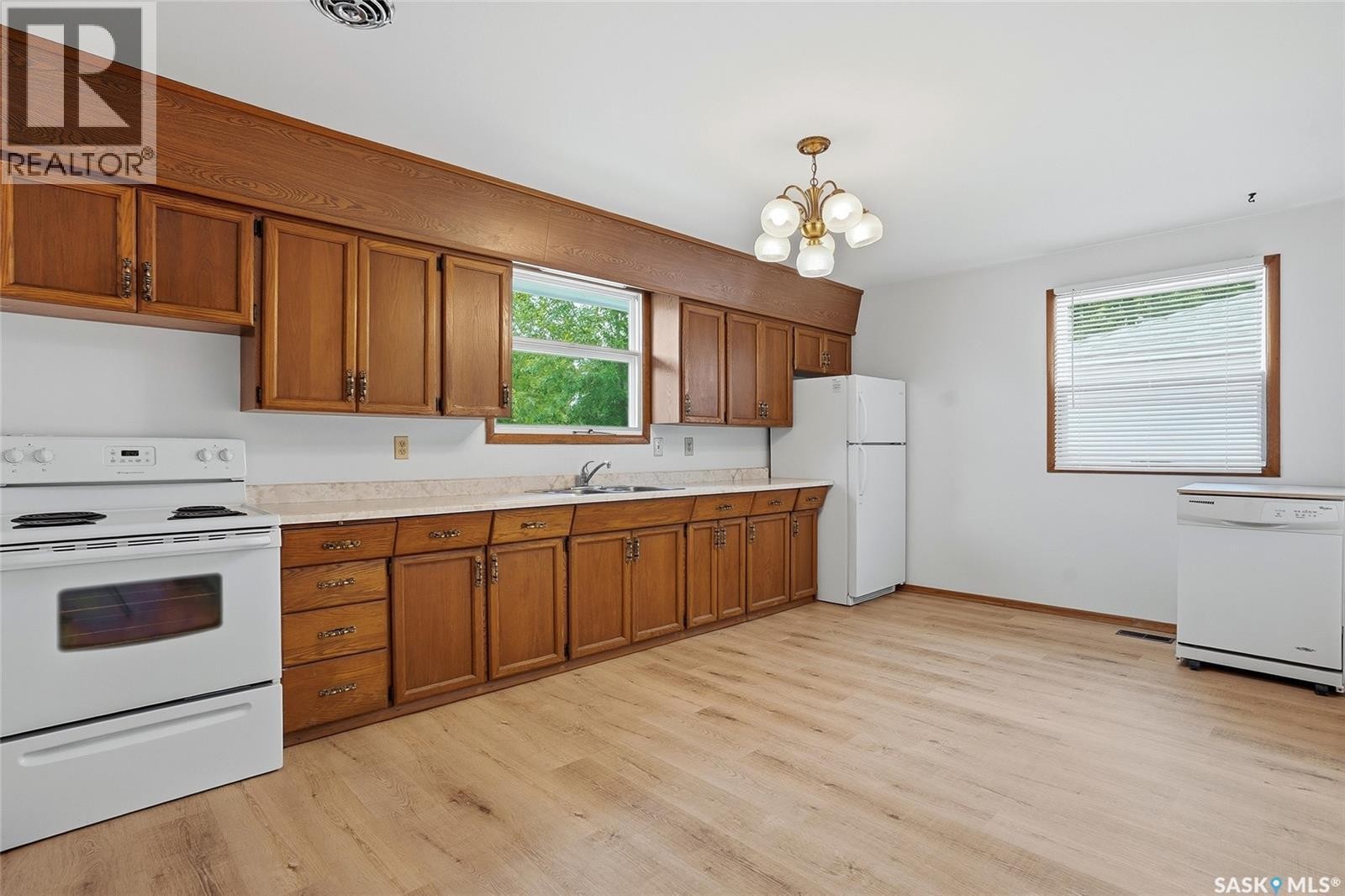 S 1704 Preston Avenue S, Saskatoon, SK