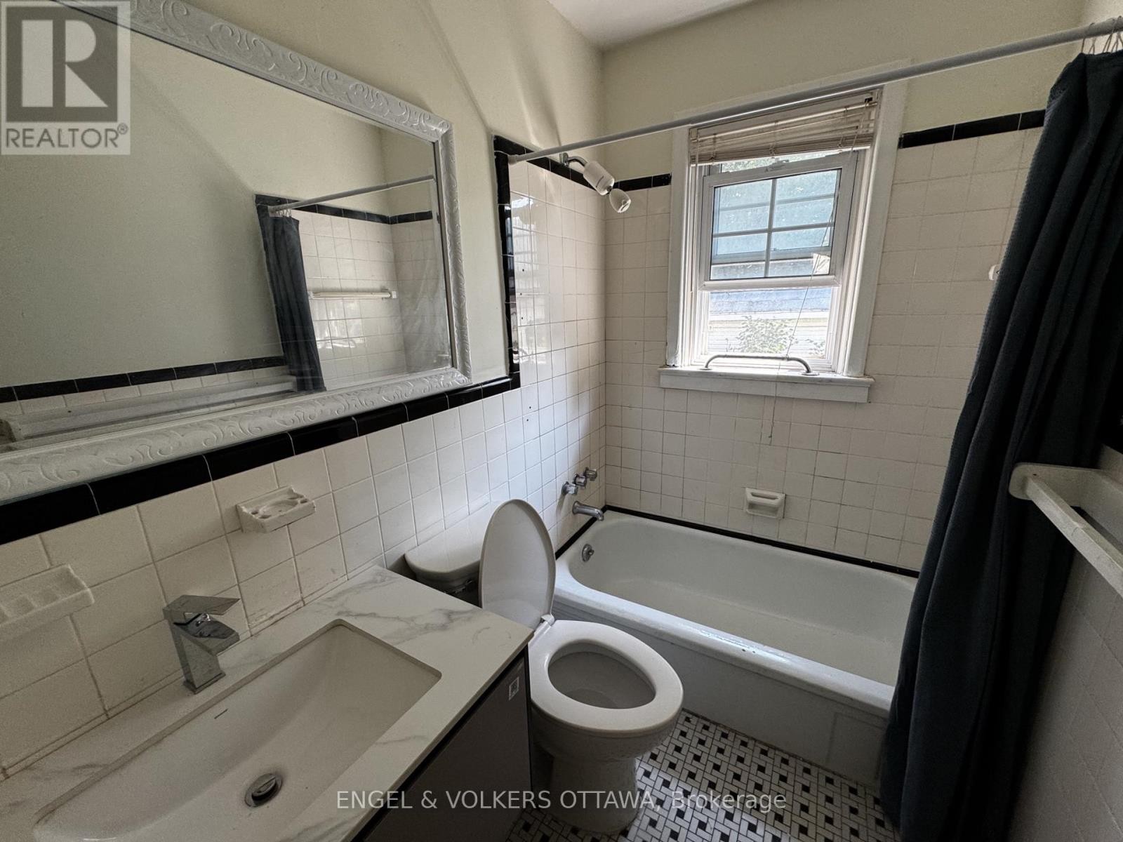 229 Daniel Avenue, Ottawa, ON