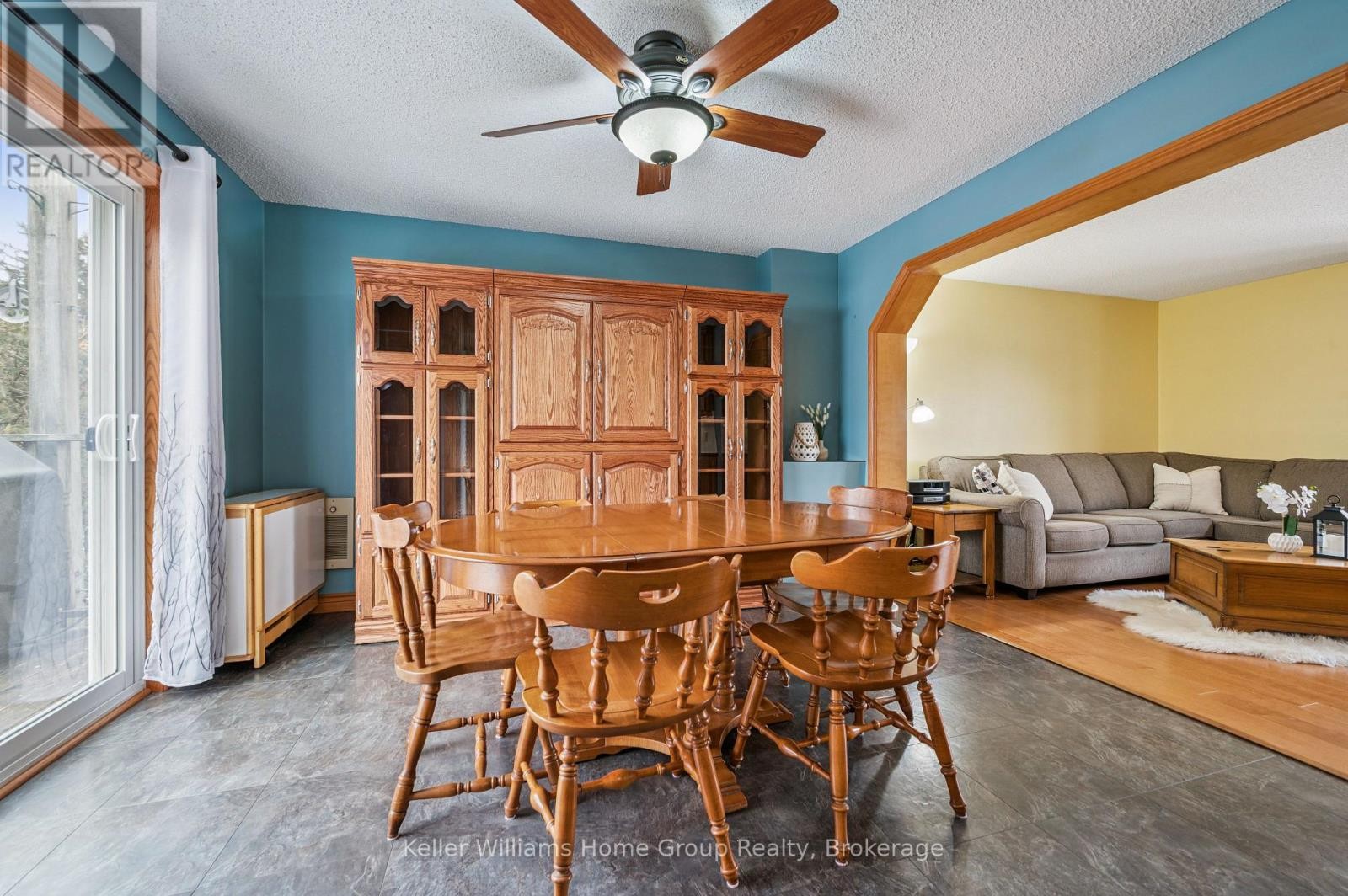28 Edward Street, Mapleton, ON