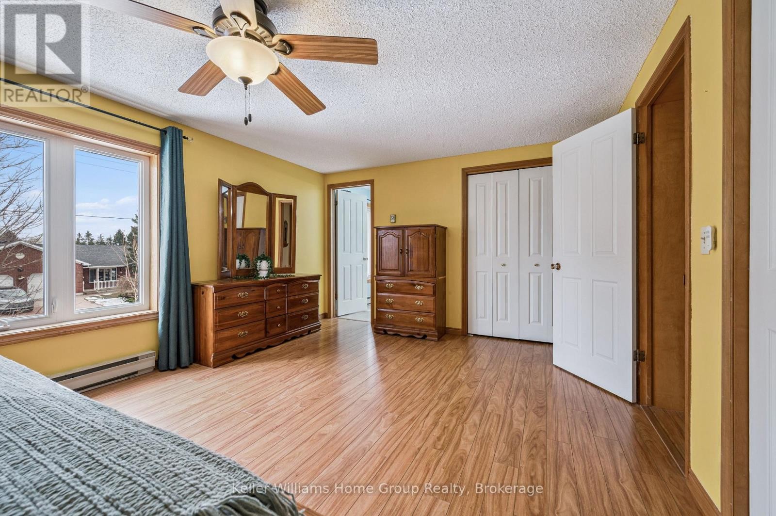 28 Edward Street, Mapleton, ON