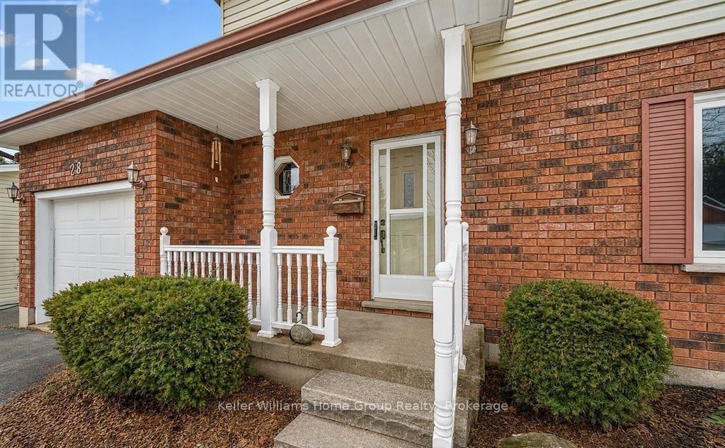 28 Edward Street, Mapleton, ON