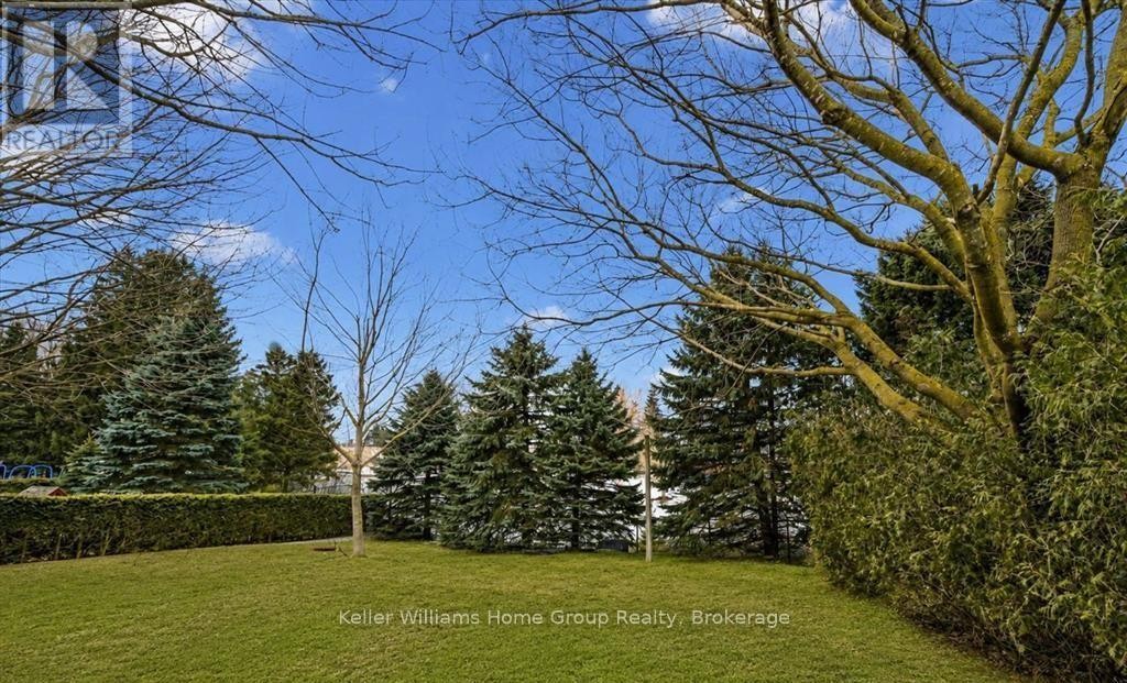 28 Edward Street, Mapleton, ON
