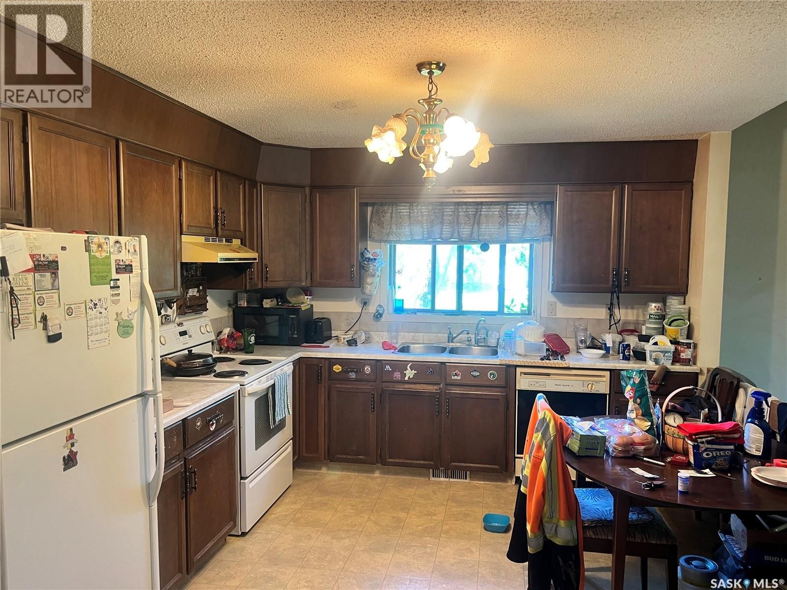 561 Ford Street, Bethune, SK