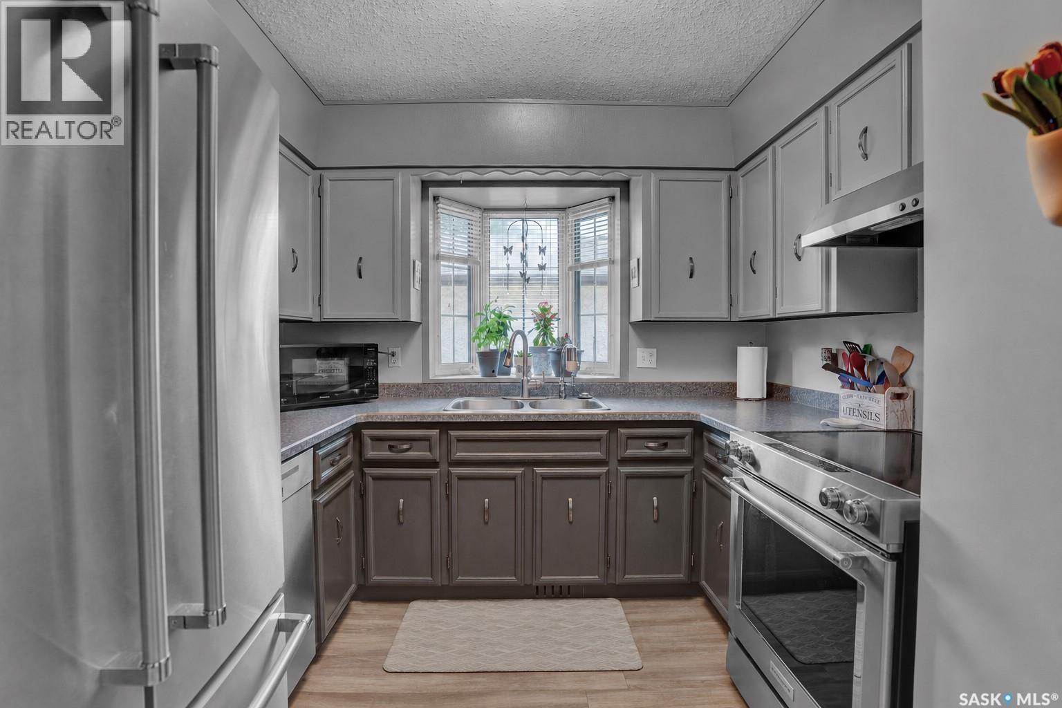 785 Bard Crescent N, Regina, SK