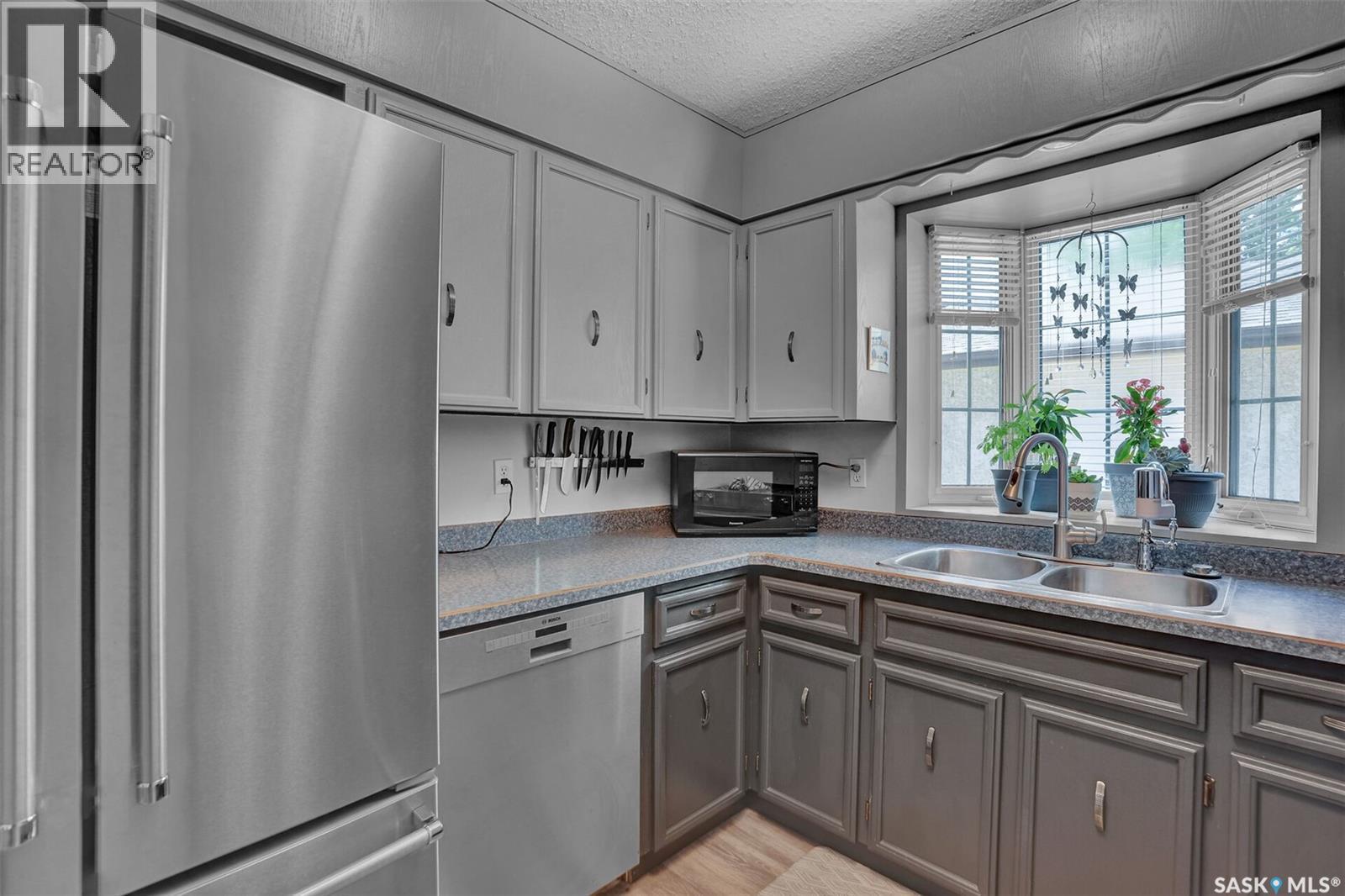785 Bard Crescent N, Regina, SK