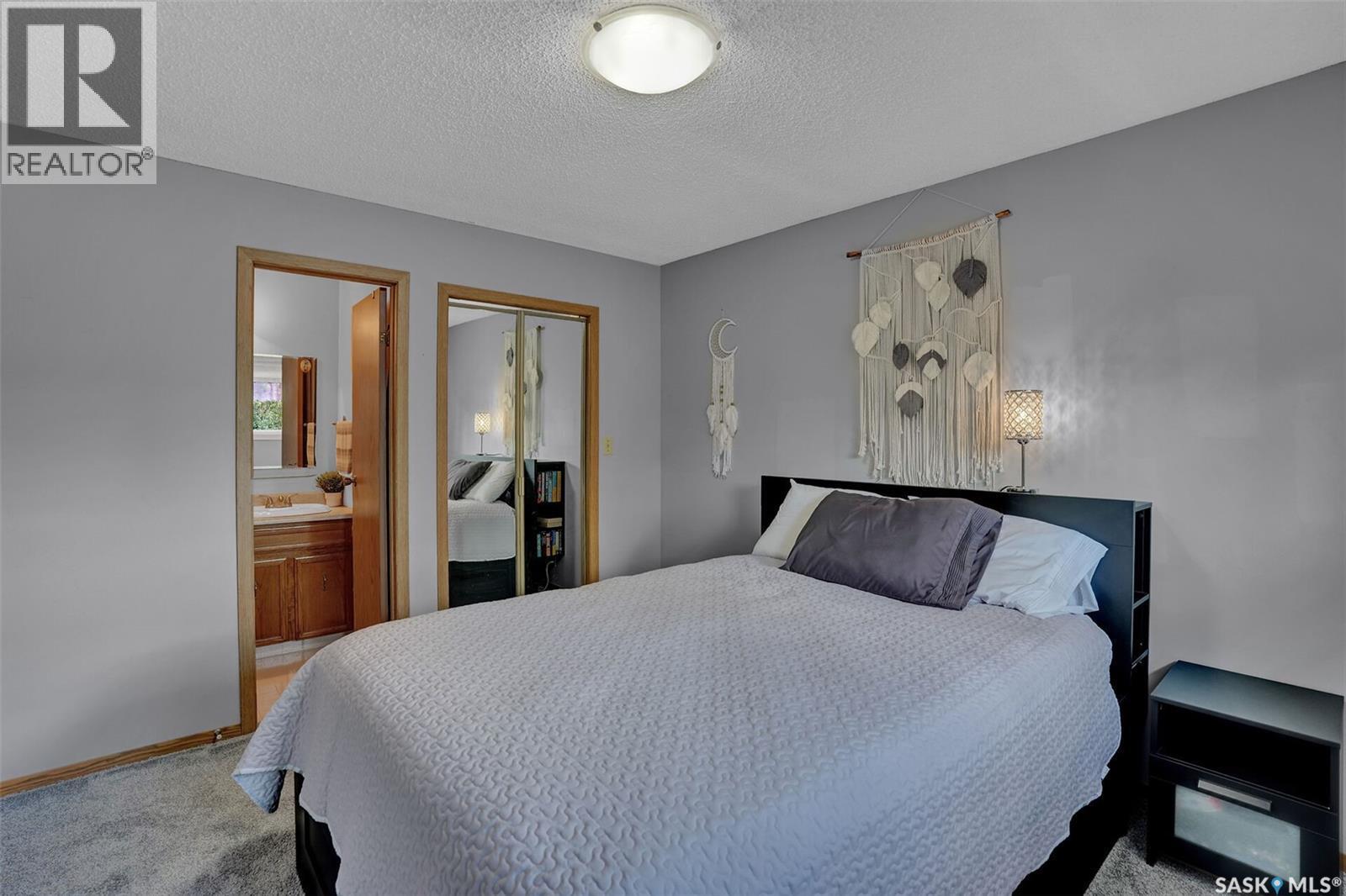 785 Bard Crescent N, Regina, SK
