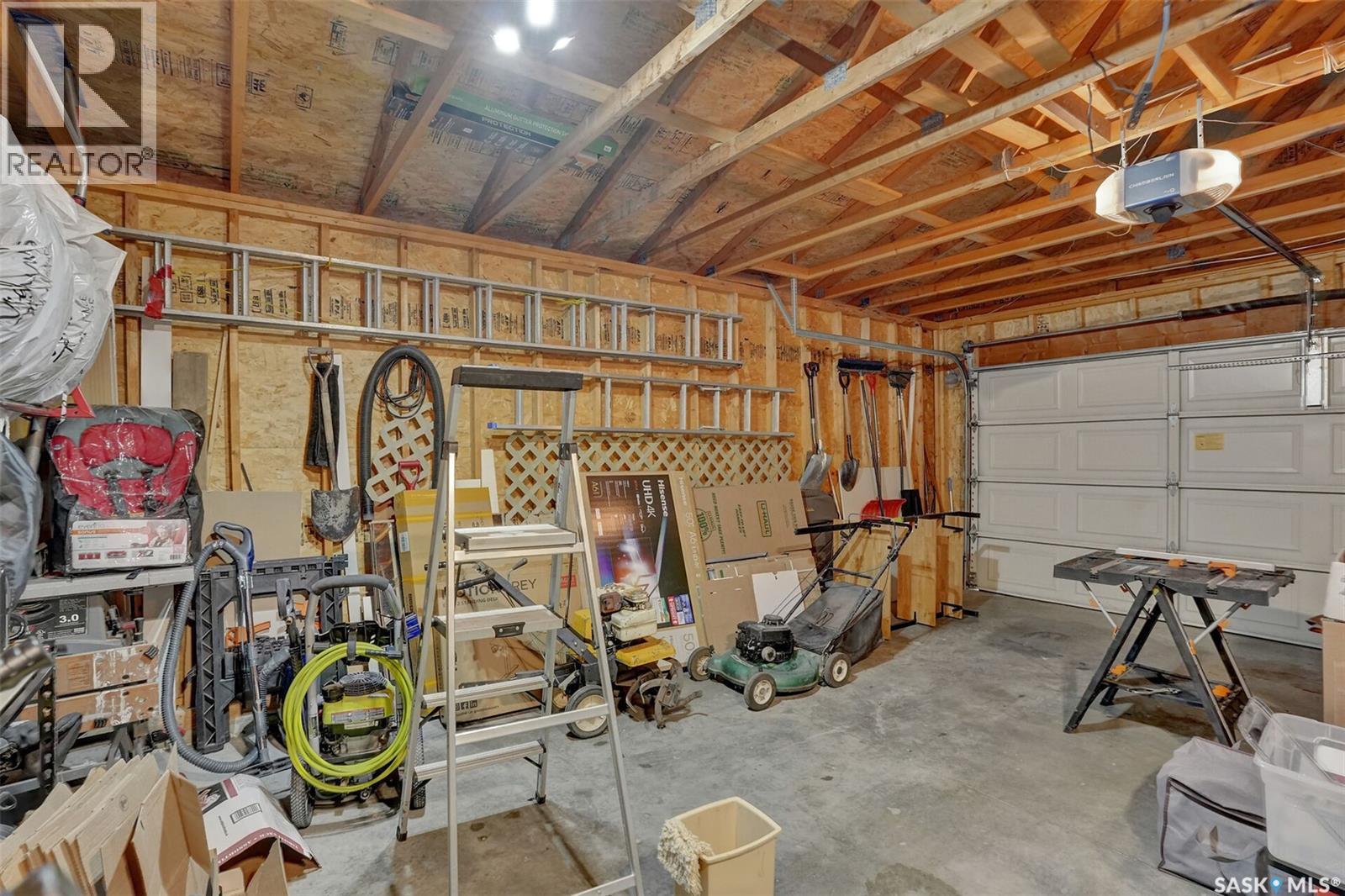 785 Bard Crescent N, Regina, SK