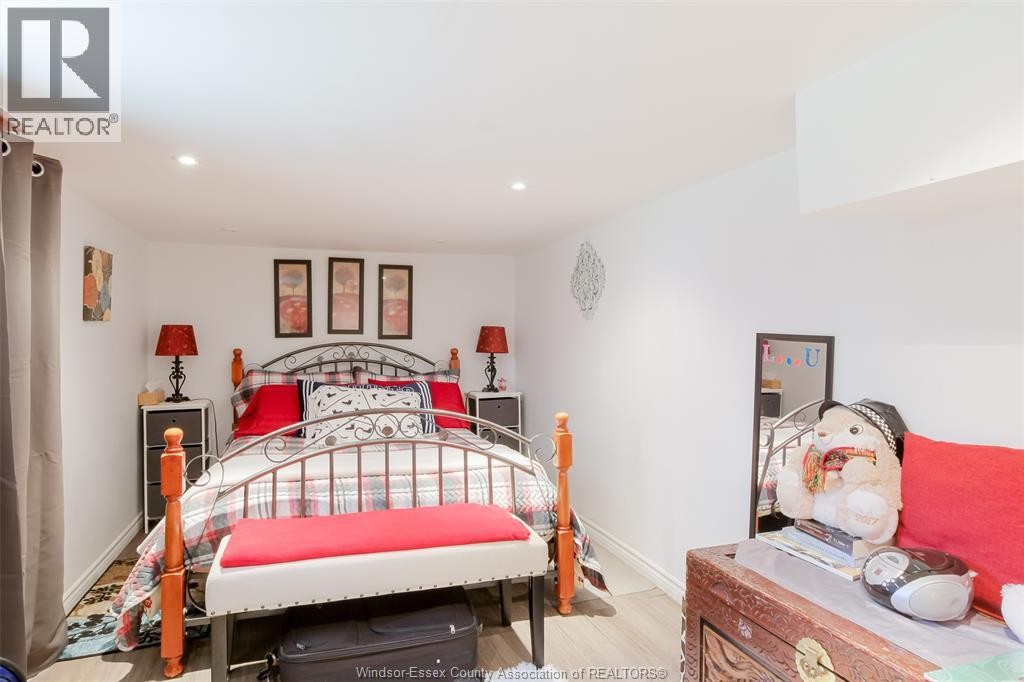 3612 King, Windsor, ON