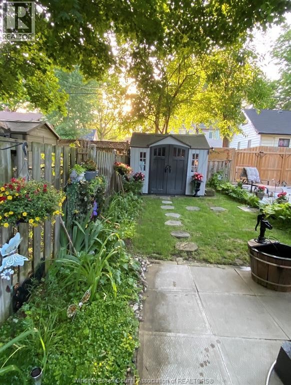 3612 King, Windsor, ON