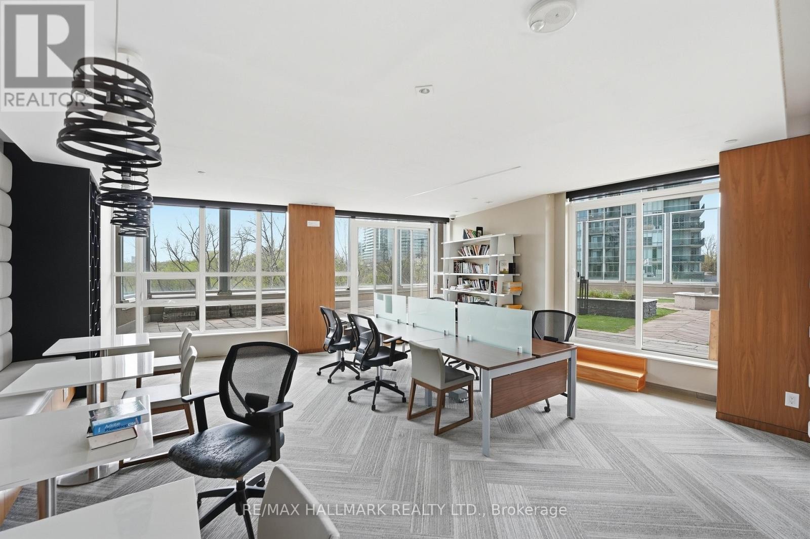710 - 36 Park Lawn Road, Toronto, ON