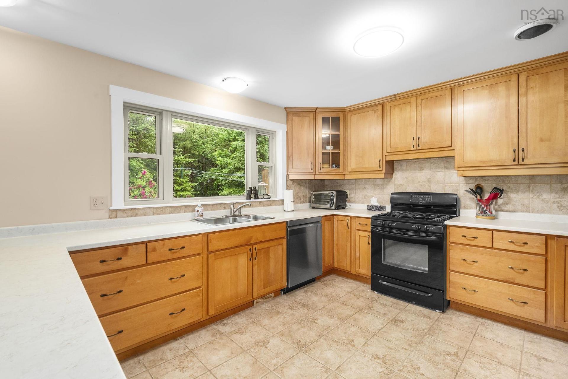 5 Kenley Road, Hubley, NS