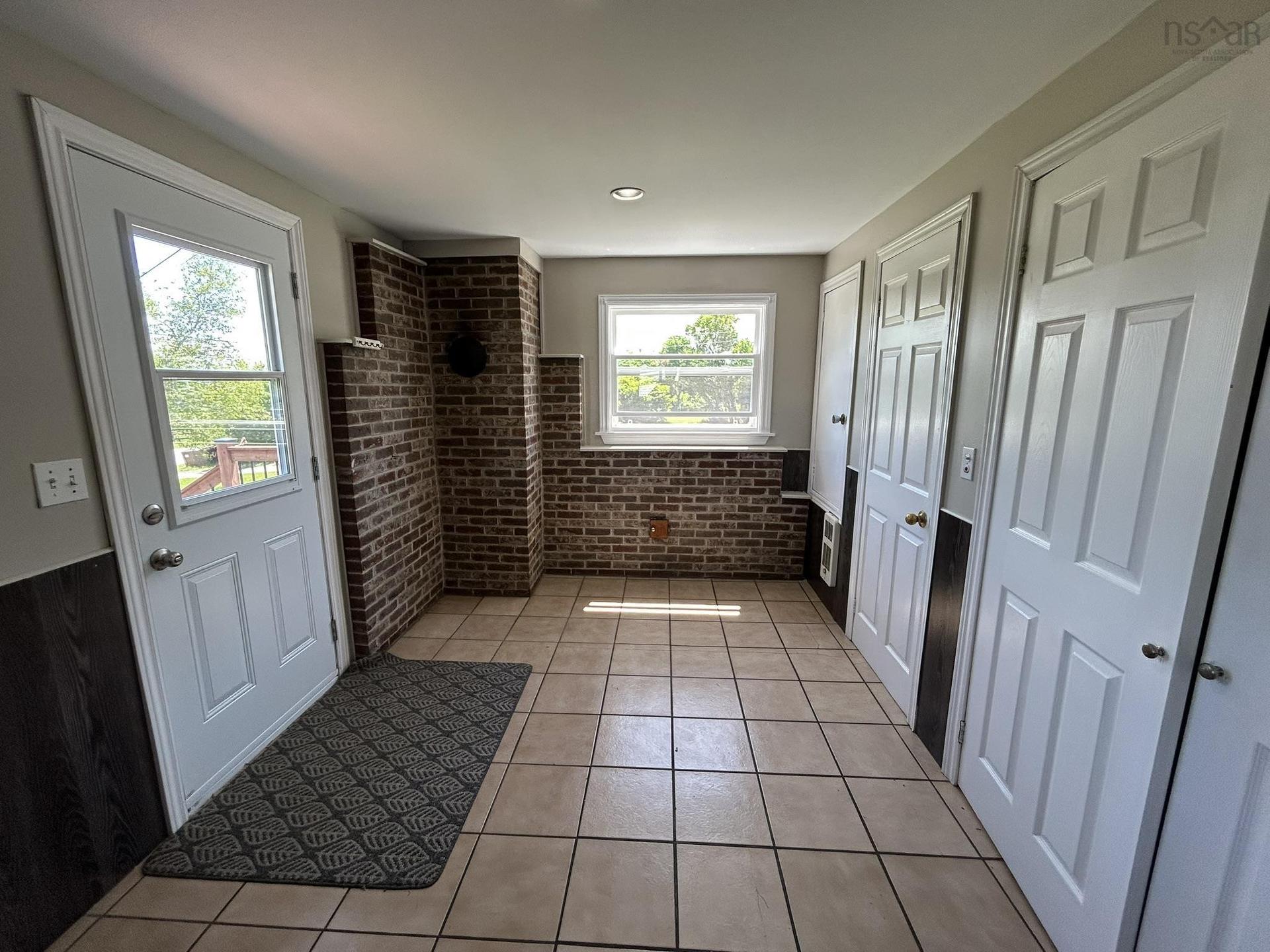 826 1 Highway, Mount Denson, NS - Indoor Photo Showing Other Room