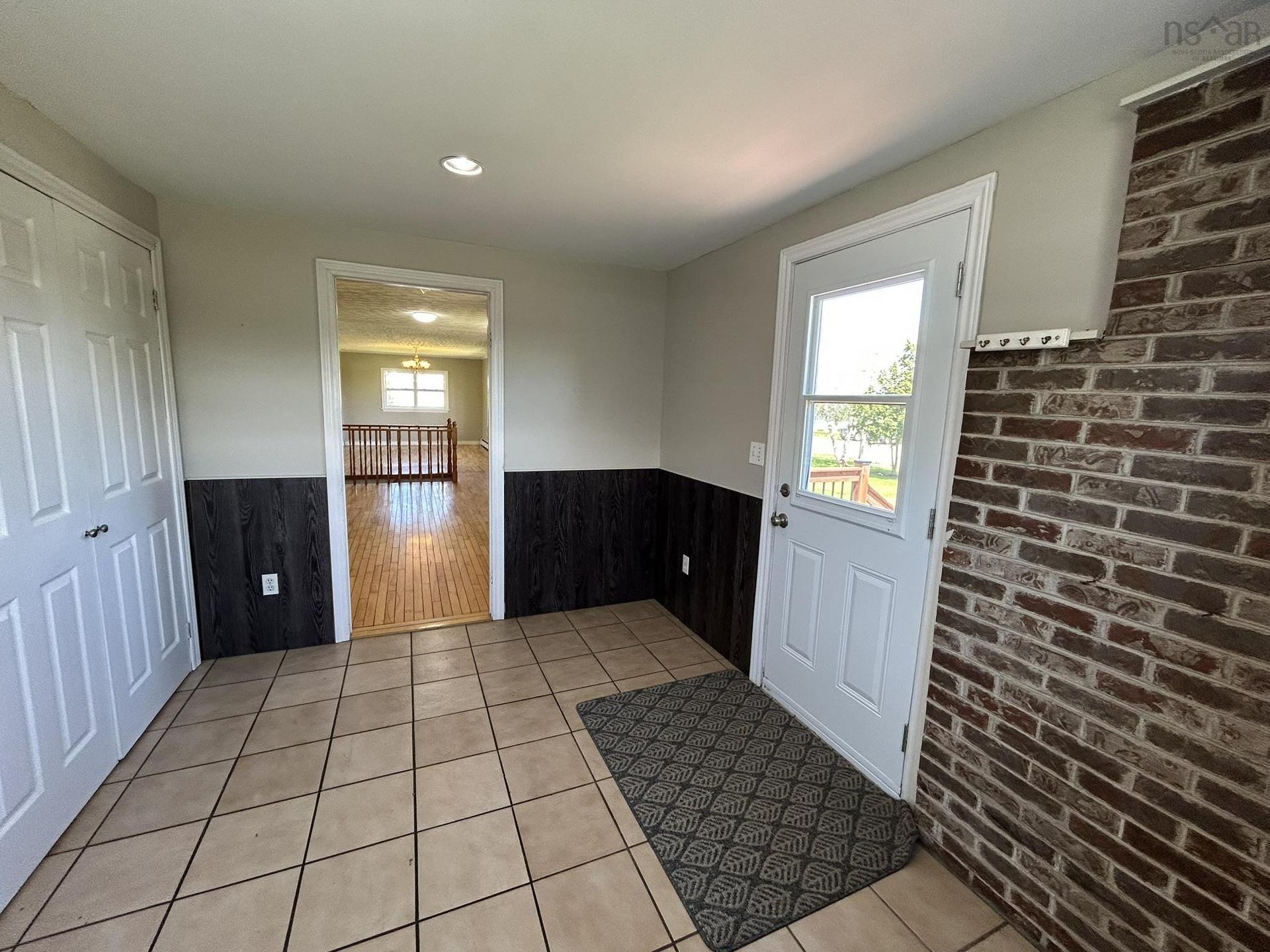 826 1 Highway, Mount Denson, NS - Indoor Photo Showing Other Room