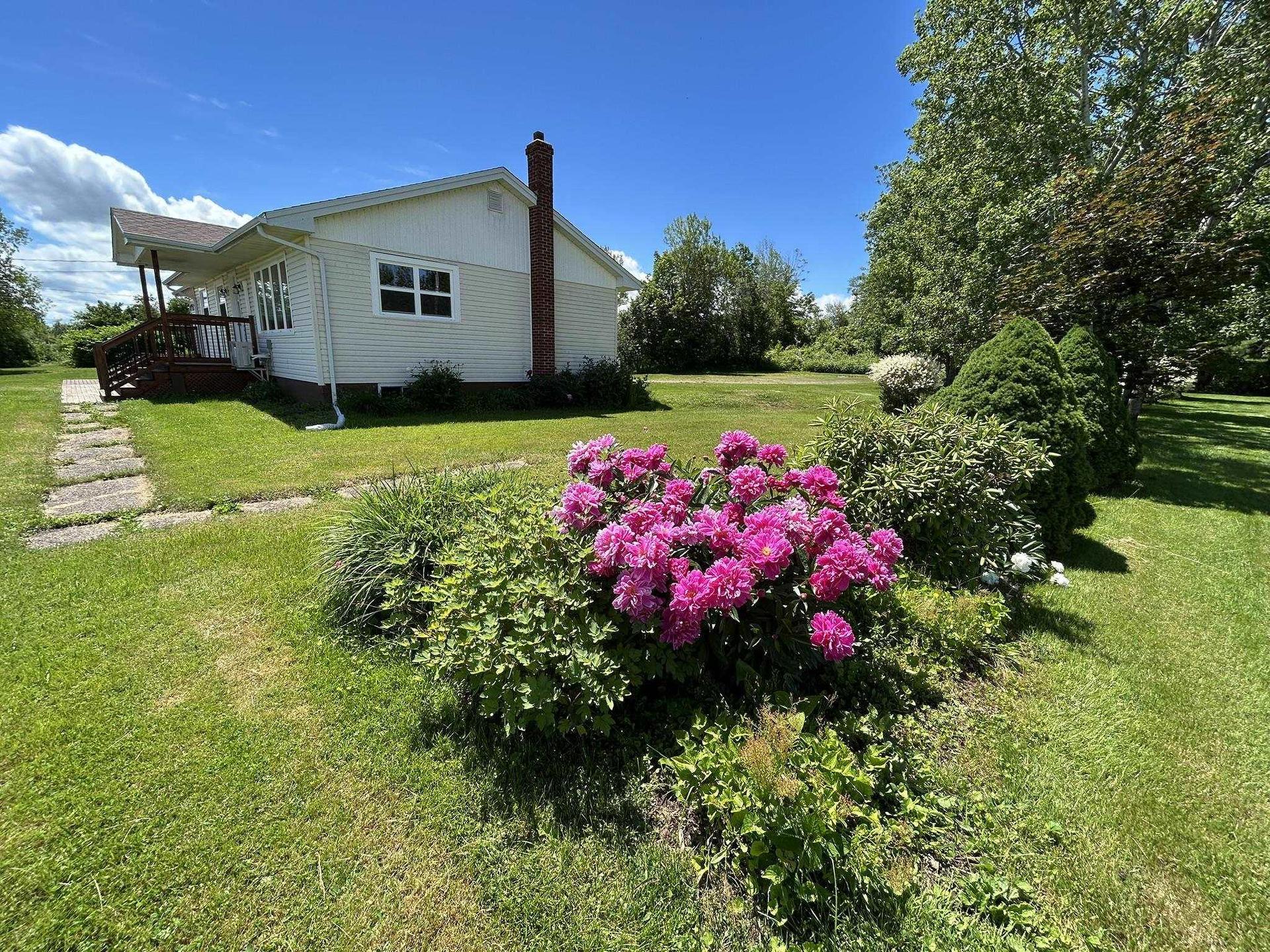826 1 Highway, Mount Denson, NS - Outdoor
