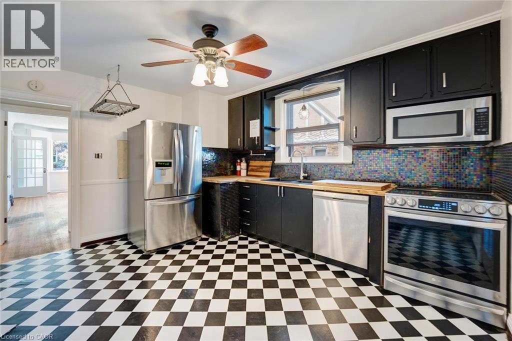 135 Wexford Avenue S, Hamilton, ON