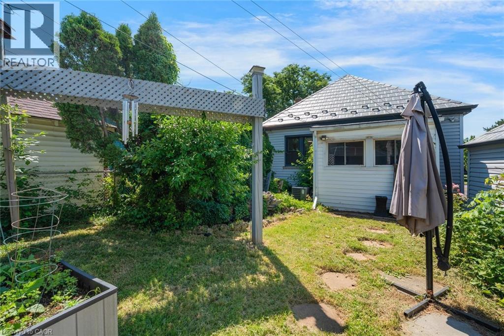 135 Wexford Avenue S, Hamilton, ON