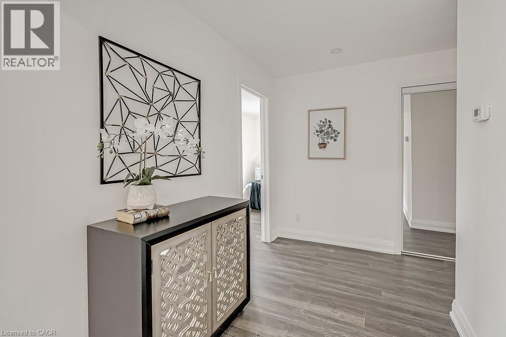 16 Upper Canada Drive Unit# Upper, Waterloo, ON