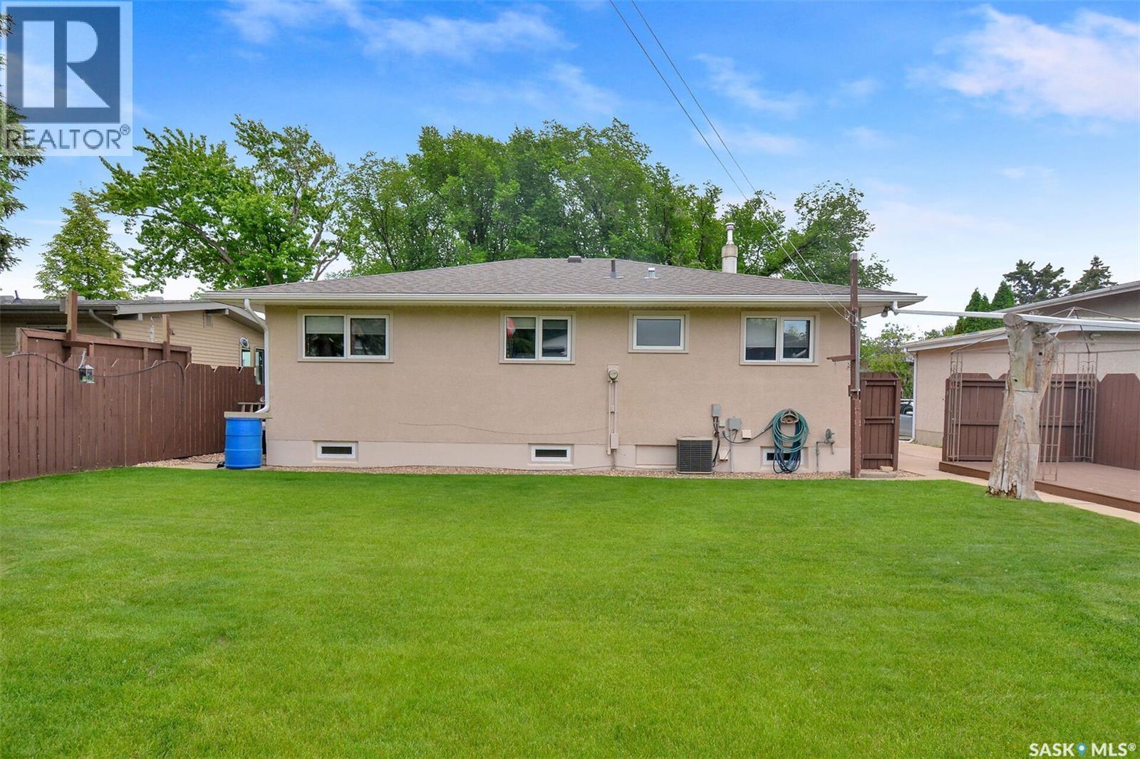 1721 Empire Avenue, Saskatoon, SK