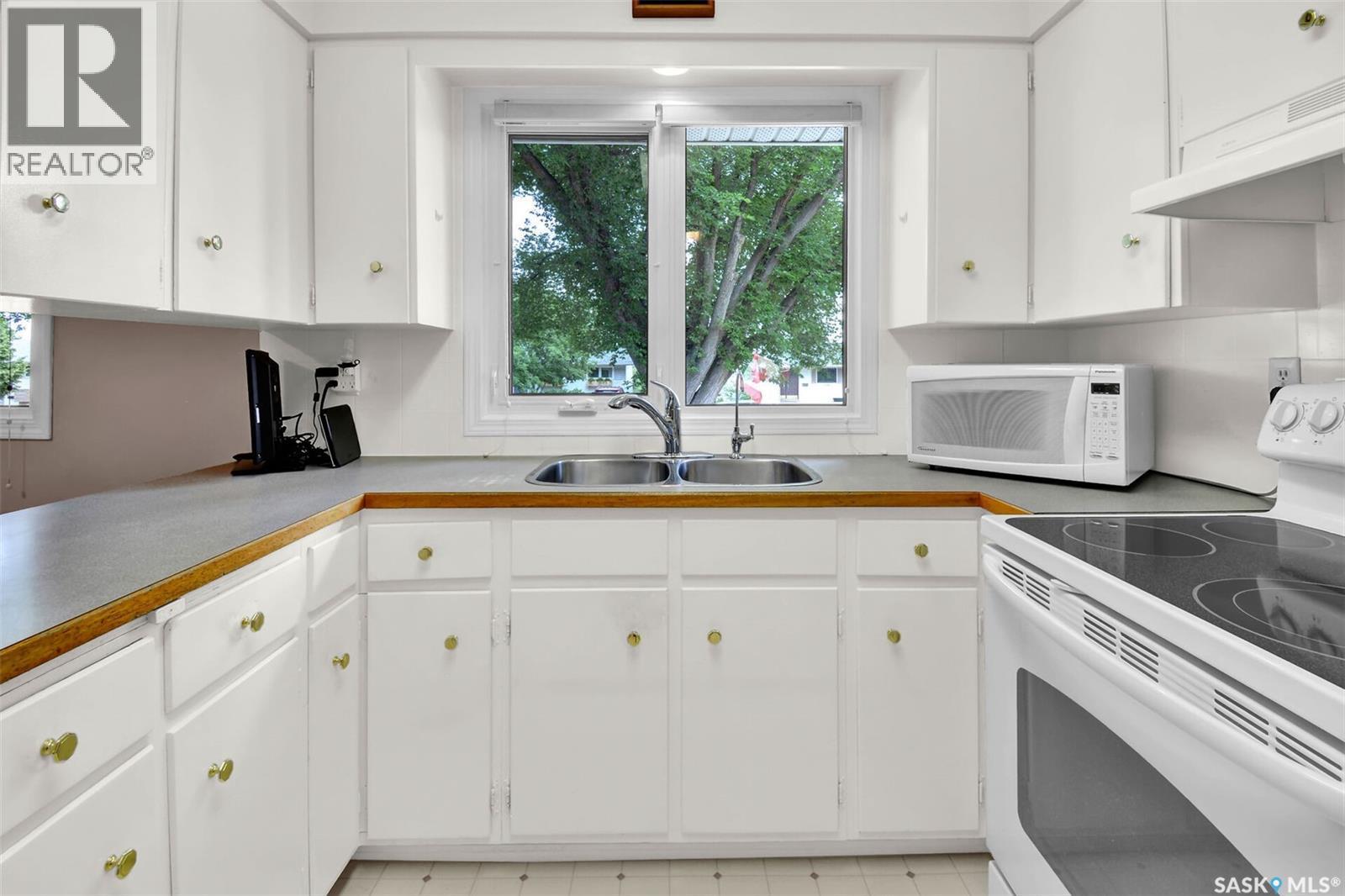 1721 Empire Avenue, Saskatoon, SK