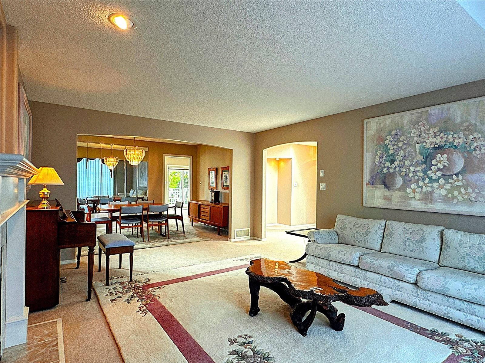 5295 Crestview Dr, Nanaimo, BC