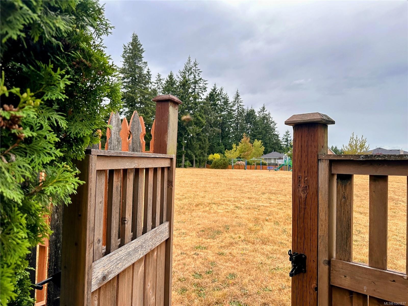 5295 Crestview Dr, Nanaimo, BC
